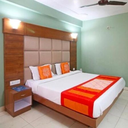 Hotel Charlene Mussoorie Esterno foto